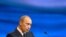 Выступая на съезде ФНПР, президент пожурил профсоюзы за сокращение численности