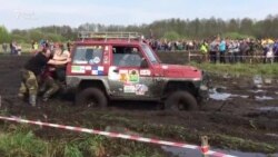 Па бездаражы і палескіх балотах: у Целяханах стартаваў трофі-рэйд «Дрыгва»