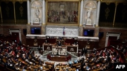Зал заседаний французского парламента. Иллюстративное фото. 