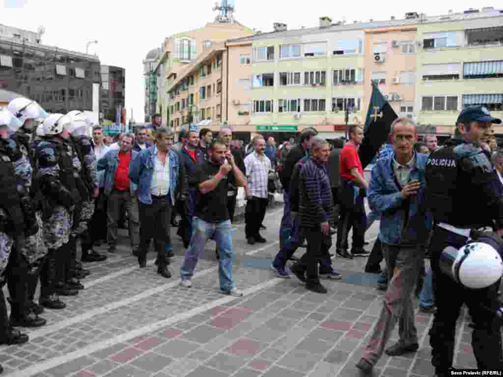 Protesti radnika Željezare Nikšić, 5. oktobar 2010, foto: Savo Prelević