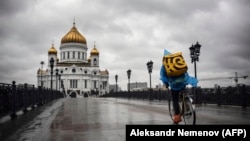 Москванын борборундагы курьер иш учурунда. Архив 