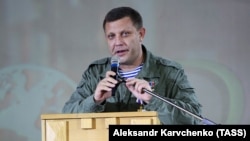 Donetsk separatist leader Aleksandr Zakharchenko (file photo)