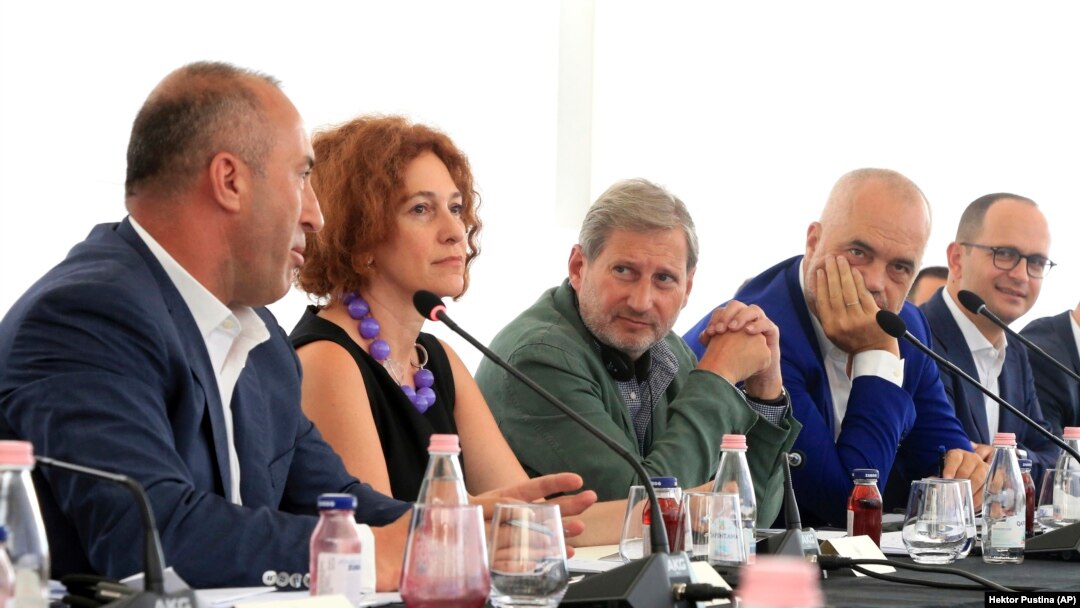 Johanes Han na sastanku u Draču sa balkanskim liderima