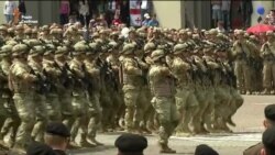 Солдати НАТО взяли участь у параді в Тбілісі у День незалежності Грузії (відео)