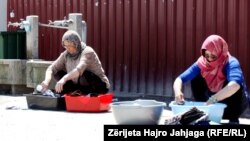 Migrantët në qendrën transitore në Tabanovc, Maqedoni