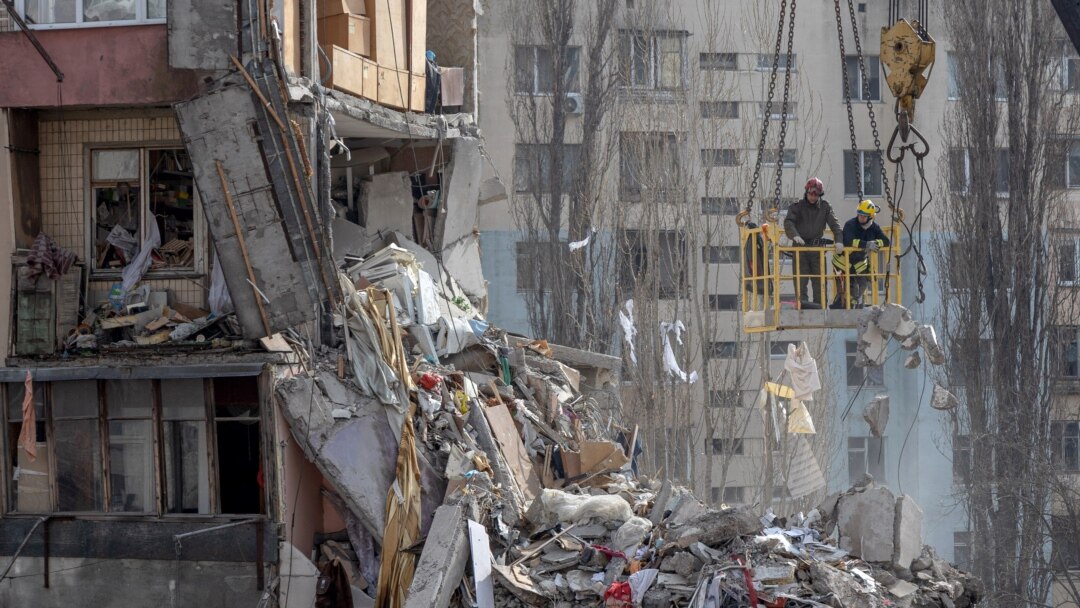 Клеопатраның жыныстық қатынасын қараңыз Артынан труси киген қыздардың суреттері, беттері көрінбейді