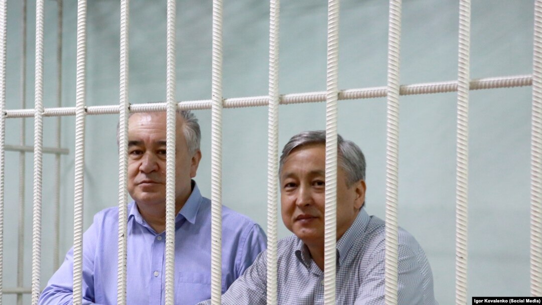 Өмүрбек Текебаев жана Дүйшөнкул Чотонов.