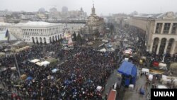 Акция сторонников евроинтеграции Украины на Майдане Незалежности. Киев, 12 января 2014 года.