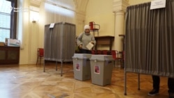 Czechs Vote In Parliamentary Elections