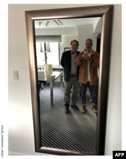 Стив Банън заедно с Джефри Епстийн