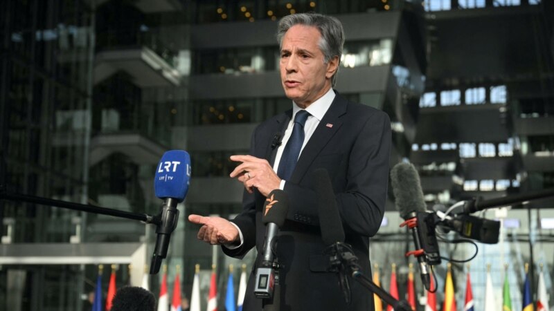 ენტონი ბლინკენი: უკრაინა ნატოსკენ მიმავალ შეუქცევად გზაზეა