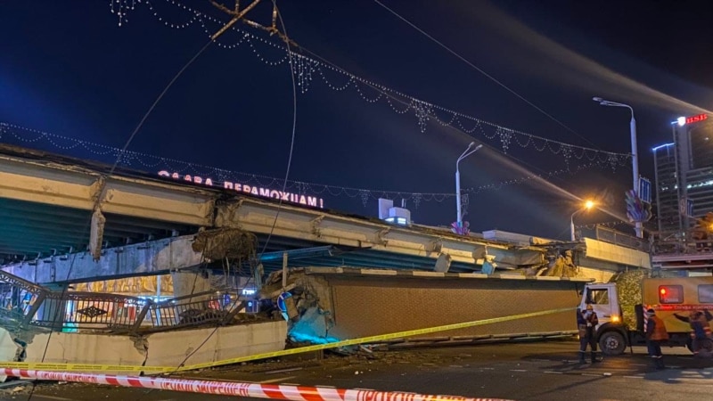На Нямізе абваліўся мост, Знак піша пра этам у Віцебск. Найважнейшае за 8 студзеня