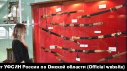 Подарочное оружие, изготовленное заключёнными в омской ИК-7