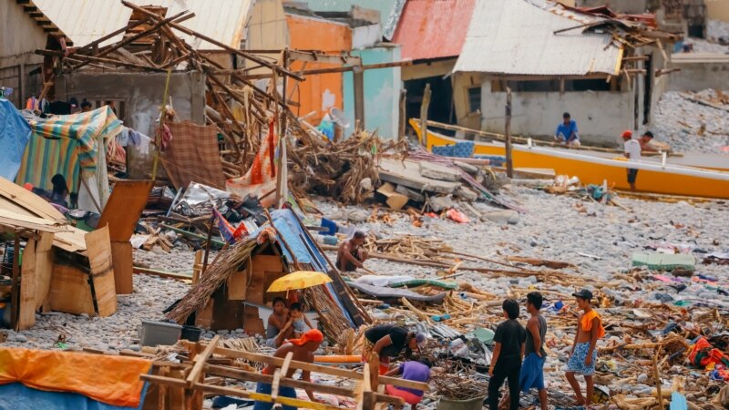 U najjačem tajfunu na Filipinima ove godine poginulo 405 osoba 