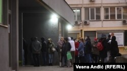 Red ispred COVID ambulante u Beogradu