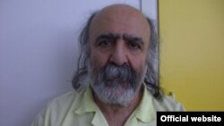 کیوان صمیمی، رئیس انجمن دفاع از آزادی مطبوعات و فعال سیاسی محبوس در اوین؛ عکس از وب‌سایت «توانا»