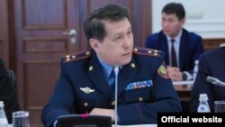 Казахстан -- Жамбылан областан полицин департаментан хьаьким Сулейменов Жанат