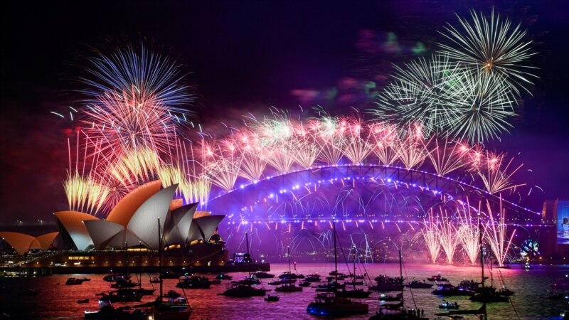 Australia dhe Zelanda e Re hyjnë në Vitin e Ri 