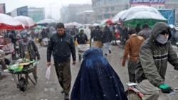 Talibani u Afganistanu traže nošenje burke, žene veća prava