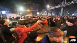  Протестиращи в Алмати, 4 януари 2022 