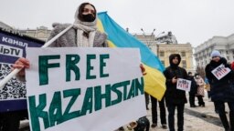 A kazahsztáni CSTO-beavatkozás elleni tüntetés Kijevben január 9-én