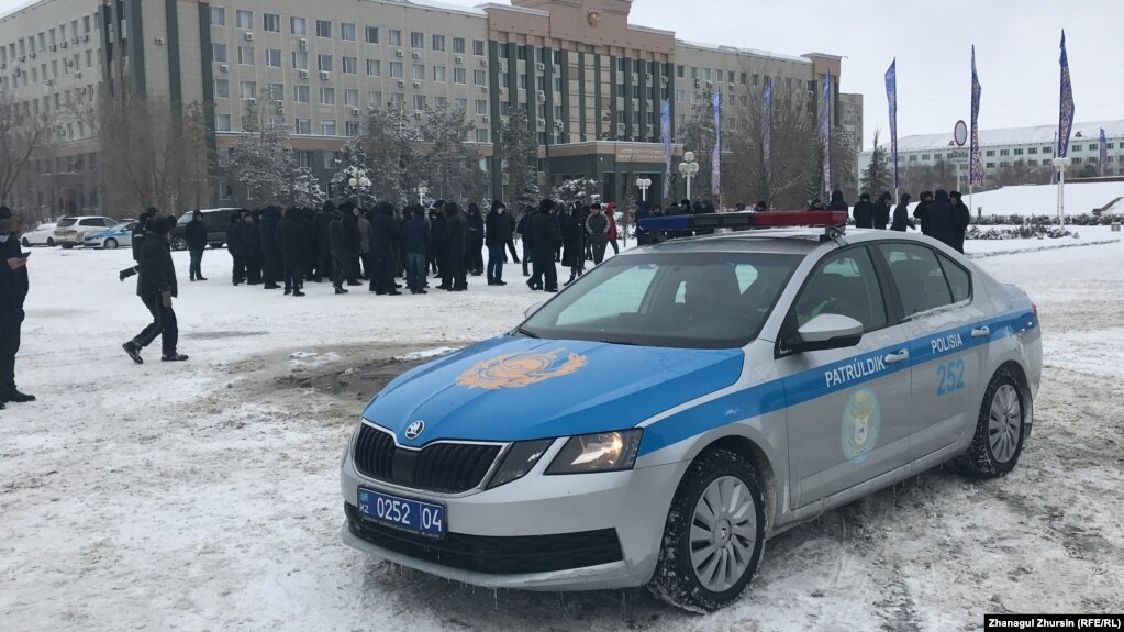 Kazakhstan - Protests in front of the akimat of Aktobe Oblast. 3 January, 2022