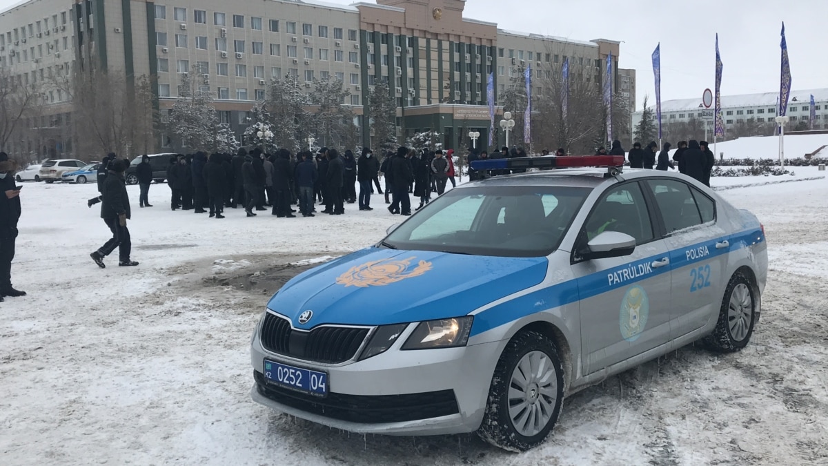 В Актобе около ста человек поддержали протесты в Жанаозене