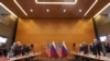 Întâlnirea de la Geneva. Rusia promite că nu va invada Ucraina