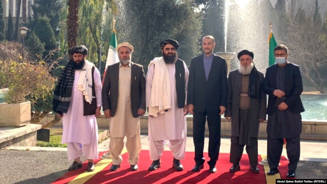 Taliban Foreign Minister Amir Khan Muttaqi (third from left) and other Taliban representatives met with Iranian officials along with Afghan resistance leaders in Tehran.