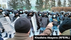 Митинг в Семее в Восточно-Казахстанской области 5 января 2022 года