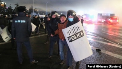 XXX татуировка суреттері