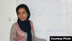 زهرا (زارا) محمدی، فعال مدنی و مدرس زبان کُردی