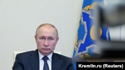 Володимир Путін пропонує, щоб власники російських паспортів в ОРДЛО не вказували реєстрацію місця проживання під час звернень за соцвиплатами