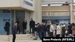 Red ispred COVID ambulante u Podgorici, 4. januara 2022. 