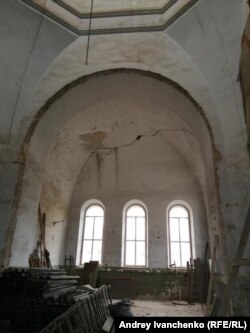 Церква у селі Тритузному (всередині)