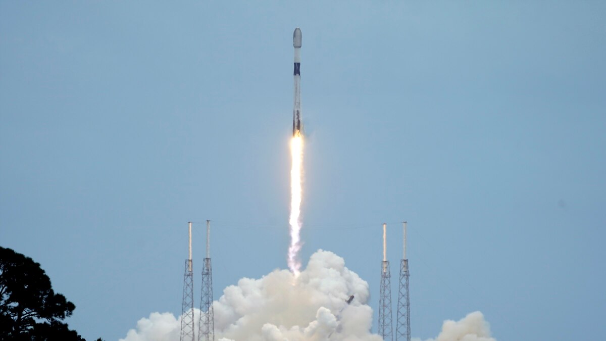 SpaceX запустила на орбіту нову партію супутників Starlink