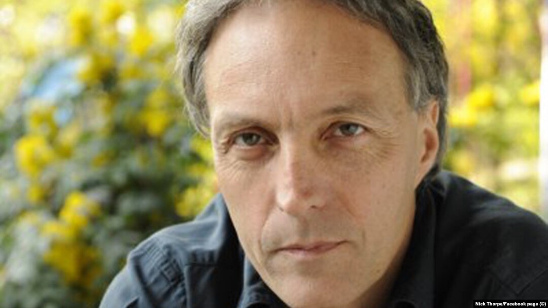 Nick Thorpe a transmis evenimentele din 1989 pentru BBC 