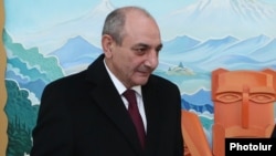 Բակո Սահակյան, արխիվ