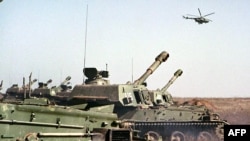 Нохчийчоь -- Невр-кIоштахь лаьтташ ду нохчийн ярташна а, гIаланашна а яккхийн тоьпаш етташ долу Оьрсийчоьнан эскарш, ГIад 8, 1999