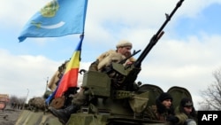 Дебальцево қаласы маңындағы қарулы сепаратистер.  20 ақпан 2015 жыл.