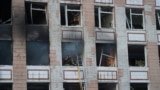 Одно из зданий в городе Смила, пострадавших в результате налета в ночь на 29 июня