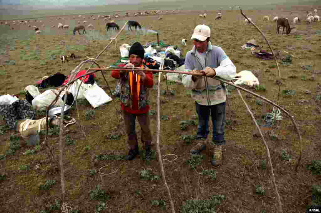 A Spring Passage Through The Caucasus #17