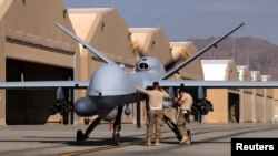 Ілюстраційне фото: військові США готують до вильоту бойовий безпілотник MQ-9 Reaper на авіабазі в Кандагарі, південь Афганістану