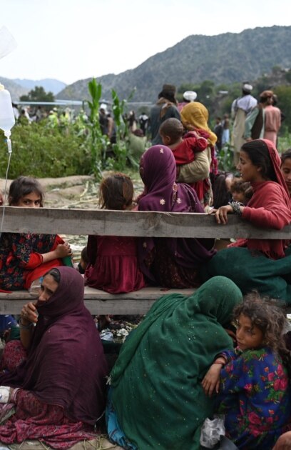 Афганистан беше разтърсен от едно от най смъртоносните земетресения през последните