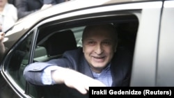 Ранее Вано Мерабишвили сказал, что не будет метить на высокие посты и желает лишь одного – смены правительства