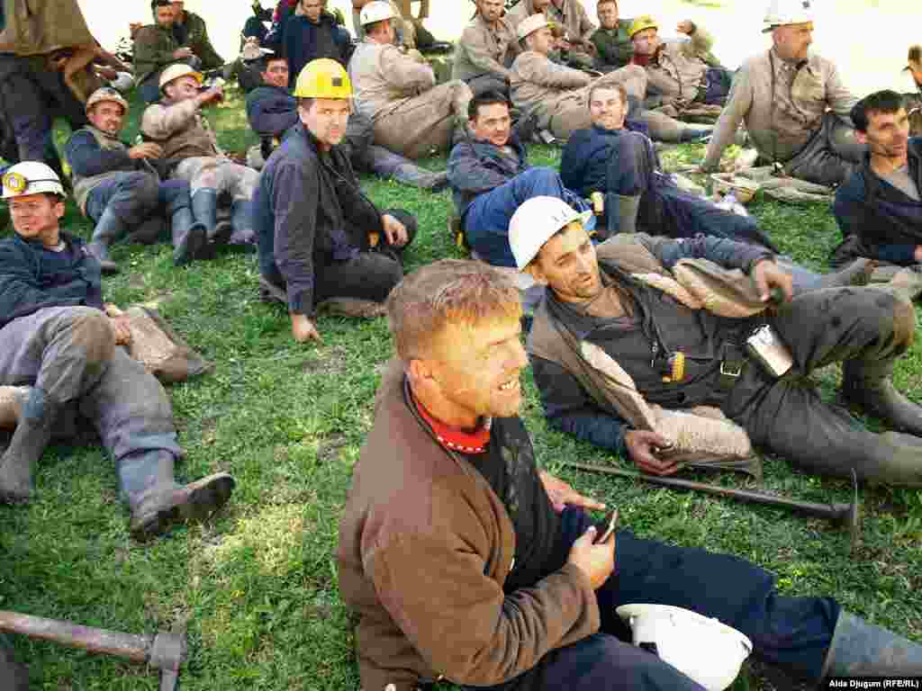 Bosnia and Herzegovina - Miners from Djurdjevik ended their protest in the mine, 04Sep2013