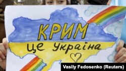 Під час акції у Криму проти агресії Росії щодо України. Сімферополь, 11 березня 2014 року