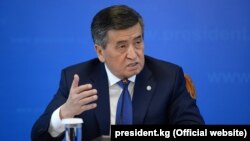 Сооронбай Жээнбеков.