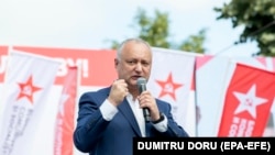 Fostul președinte Igor Dodon în timpul campaniei electorale pentru alegerile anticipate din 11 iulie, Chișinău, 4 iulie 2021. 