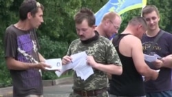 У Харкові чоловіків агітують вступати до місцевих добровольчих батальйонів